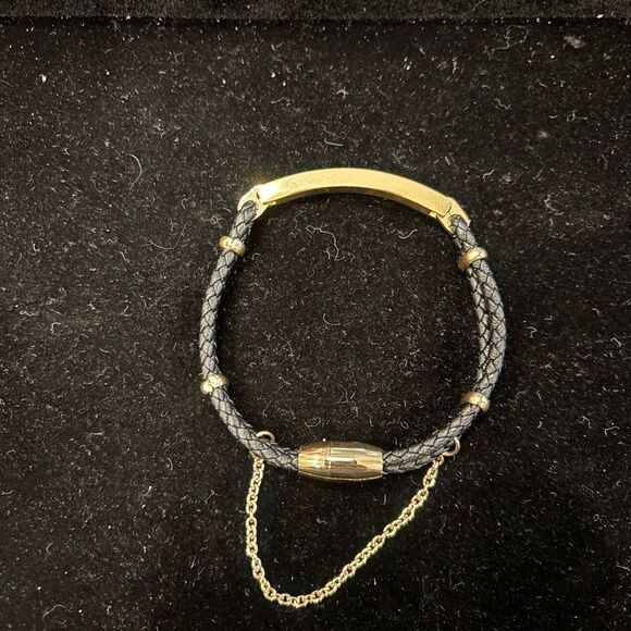 Tocara Lucinda Gold and Black Bracelet with Safety Chain Magnetic Clasp NWOT - Picture 4 of 5